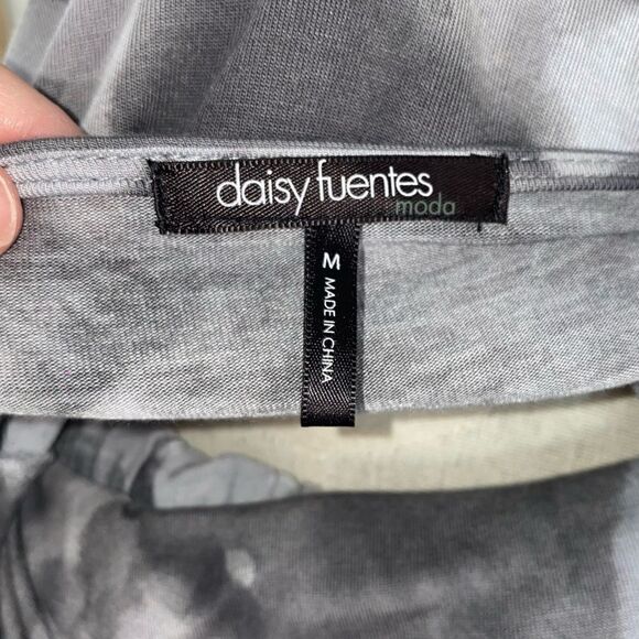 Daisy Fuentes Stretch Tie Dye V-Neck Short Sleeve Fit & Flare Dress Gray Medium - Picture 6 of 15